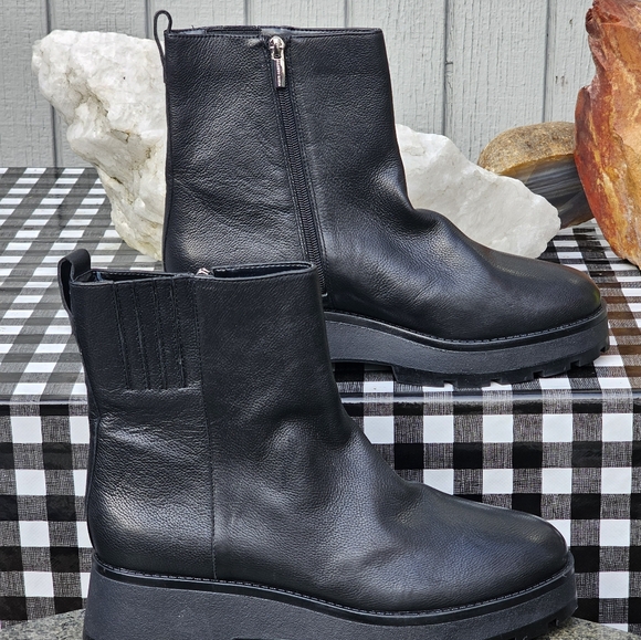 Vince Camuto Black leather boots, NEW, Size 11, Lug boots - Picture 1 of 8